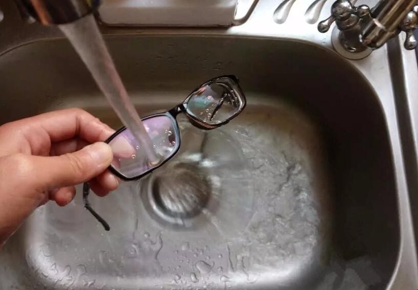 眼镜怎么清洗比较好(图1)