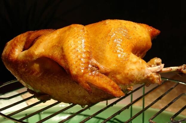 鸡肉怎么烤出来鲜嫩好吃 鸡肉怎么烤出来鲜嫩好吃视频(图1)