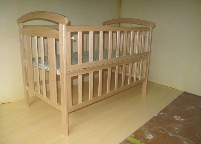 婴儿床哪种比较实用好用 婴儿床哪种比较实用又实用(图1)