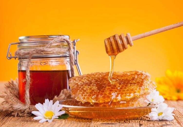 白糖和蜂蜜可以洗脸吗 白糖和蜂蜜能把脸洗白吗(图1)