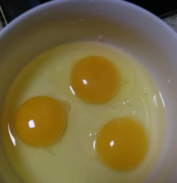 牛奶蒸鸡蛋怎么做好吃窍门 牛奶蒸蛋怎么做的(图1)