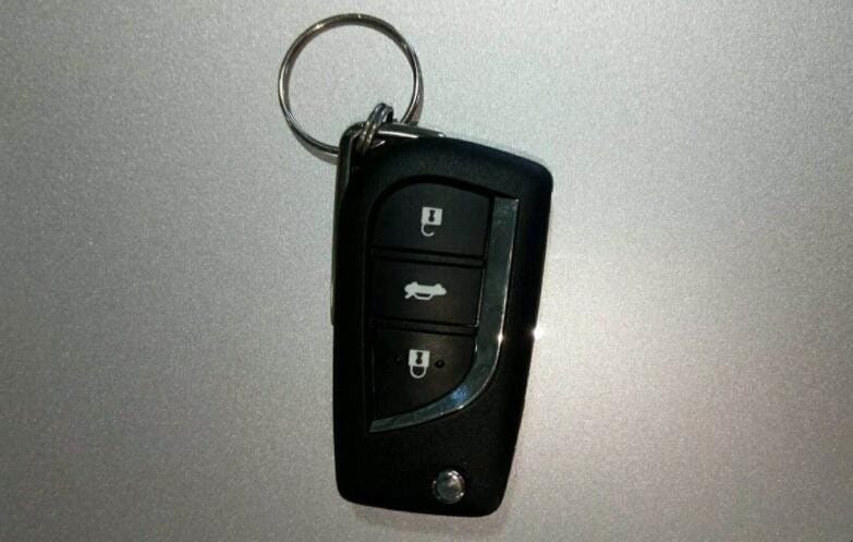 卡罗拉汽车钥匙电池能用多久 卡罗拉汽车钥匙电池型号是多少(图1)