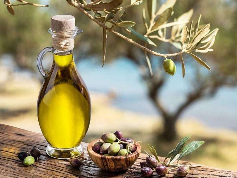 橄榄油可以祛斑吗怎么用 橄榄油祛斑有用吗? 橄榄油怎么祛斑(图1)
