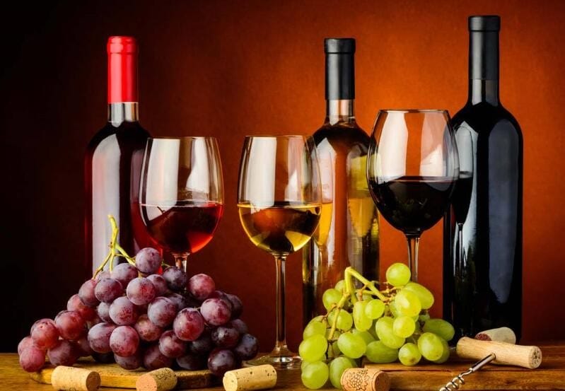 葡萄酒干红和干白有什么不同吗 葡萄酒干红和干白有什么不同之处(图1)