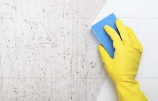 瓷砖上肥皂水留下的白斑点怎么去 瓷砖上的肥皂怎样清除(图1)