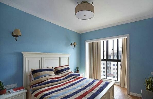 蓝色房间配什么颜色的窗帘好看图片 蓝色房间配什么颜色的窗帘比较好看(图1)