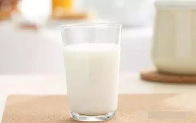 牛奶做零食最简单做法视频教学 怎么用牛奶做零食视频(图1)