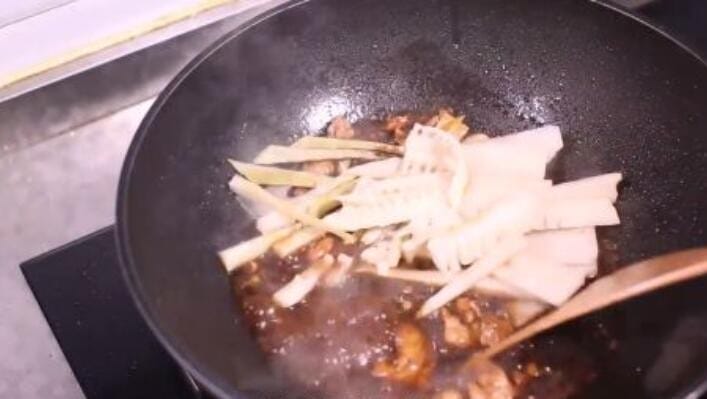竹笋炒肉的做法视频 竹笋炒肉怎么炒最好吃(图7)