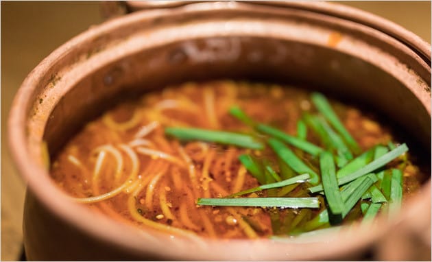 砂锅和陶瓷锅的区别主要是什么