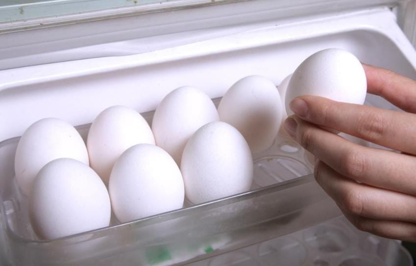 鸡蛋怎么保存 鸡蛋怎么保存尖头朝上还是朝下(图1)