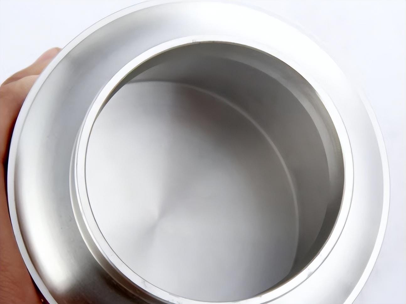 茶叶用锡罐还是陶罐 放茶叶锡罐好还是陶瓷好(图9)