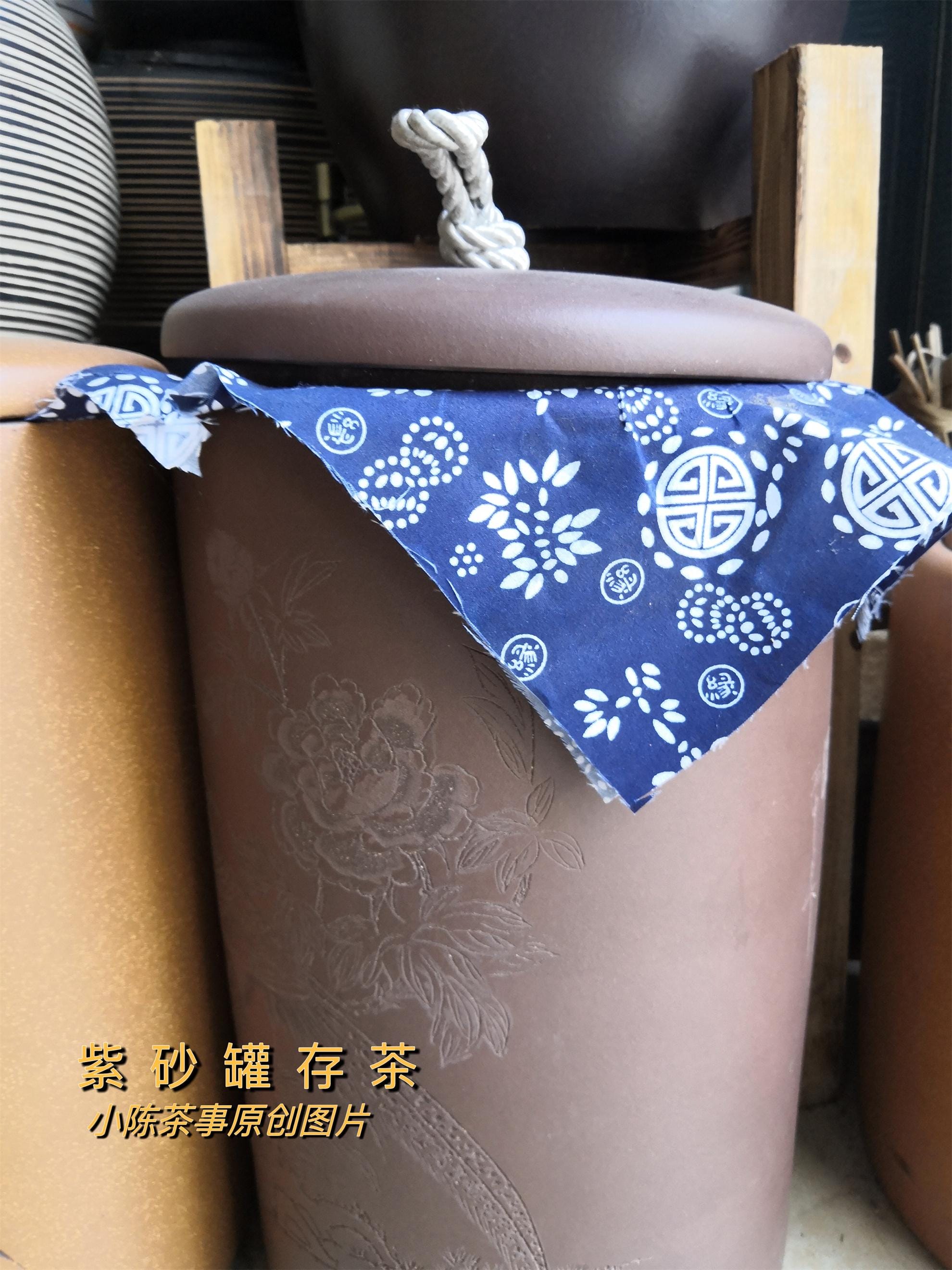 茶叶罐是紫砂的好还是陶瓷的好 紫砂罐和陶瓷罐哪个保存茶叶好百度(图6)