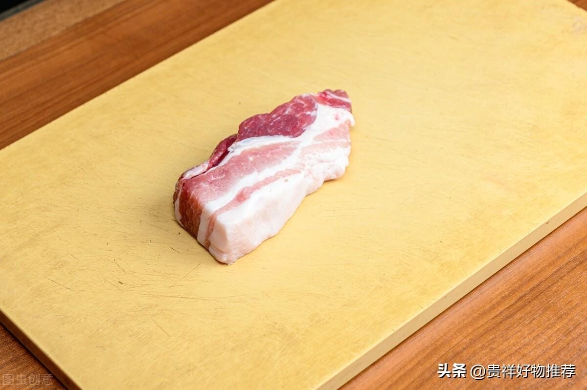 木头菜板有木屑怎么清除 菜板上的木屑在肉上吃了有毒吗(图3)