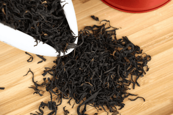 绿茶和红茶的优缺点 白茶黑茶绿茶红茶的区别是什么(图8)
