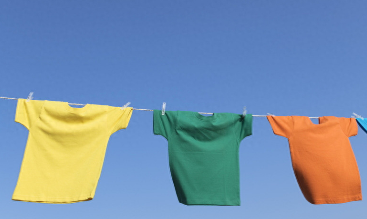 洗衣服掉色有什么好办法? 洗衣服掉色对身体健康的影响(图1)