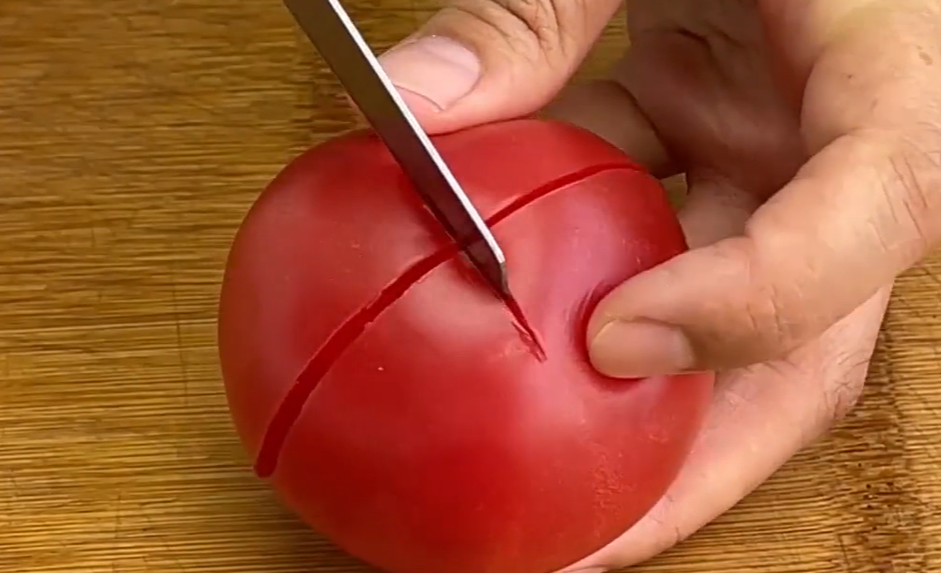 西红柿的剥皮方法 家务小窍门西红柿简单剥皮法(图4)