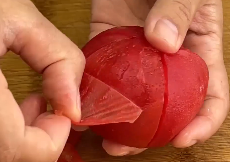 西红柿的剥皮方法 家务小窍门西红柿简单剥皮法(图5)