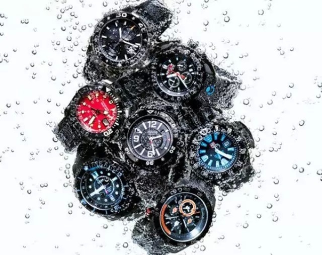 手表表把进水修复 手表进水坏了(图1)