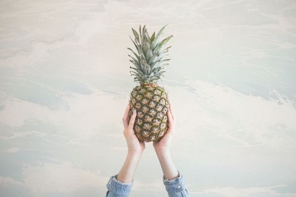 宝马显示屏保修多久